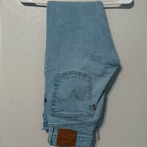 Classic Light Blue Women’s 501 Skinny Jeans